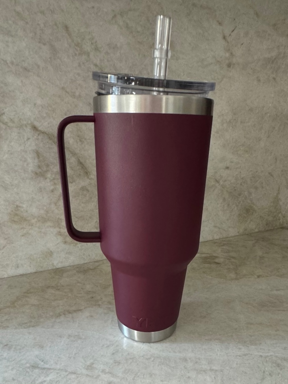 YETI 42oz Rambler Tumbler w/Handle - Wild Vine Red - Picture 2 of 6